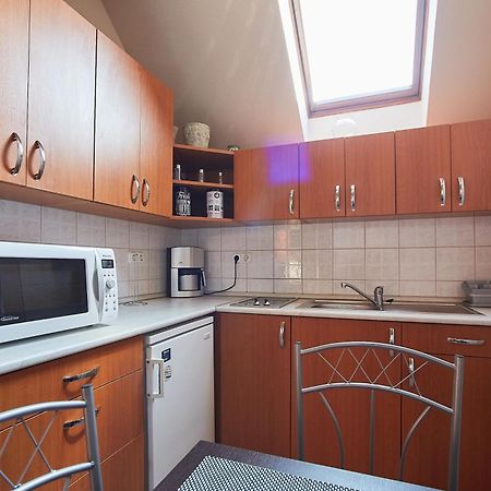 Lujza Apartman Goedoello公寓 外观 照片