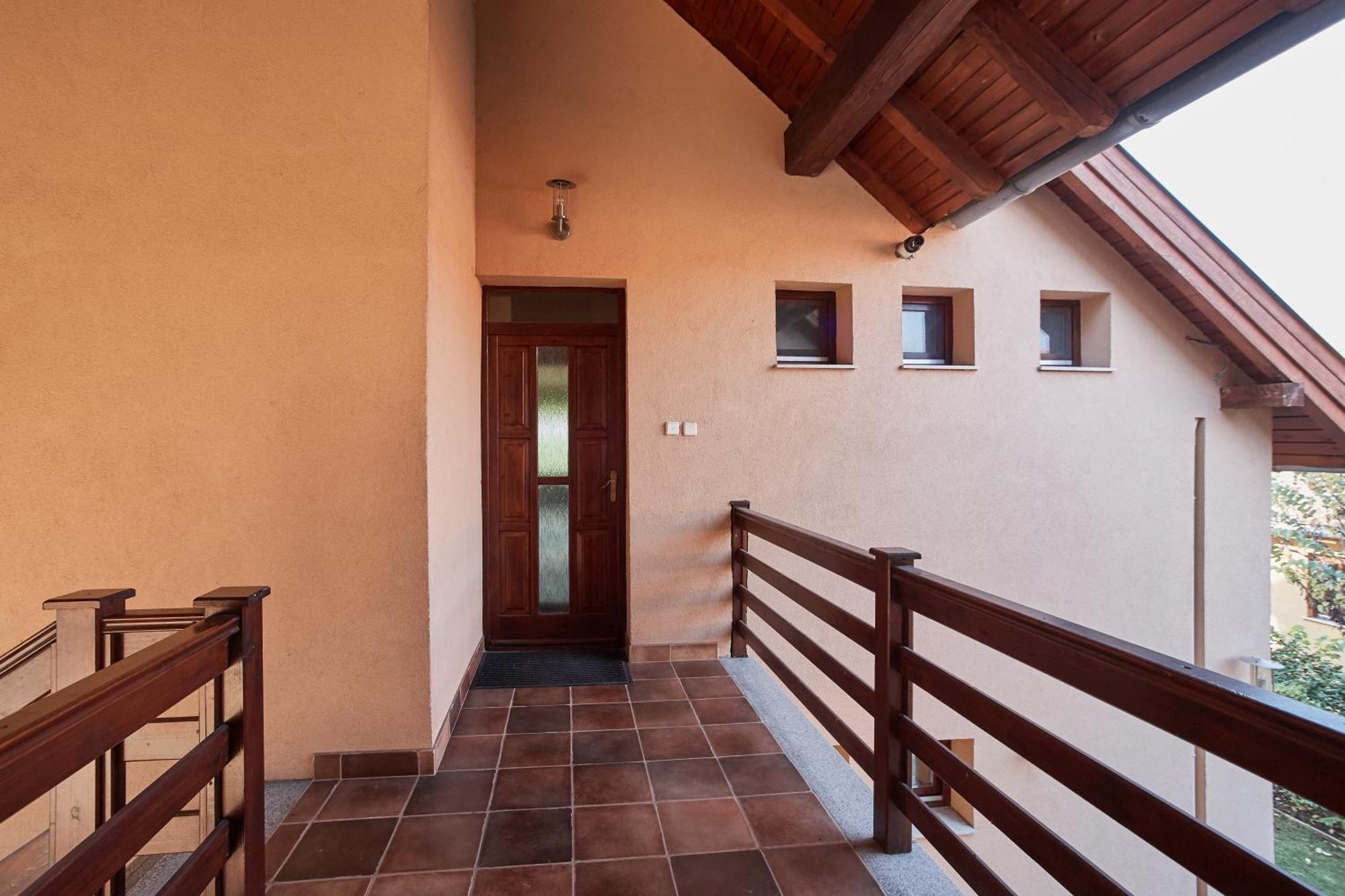 Lujza Apartman Goedoello公寓 外观 照片