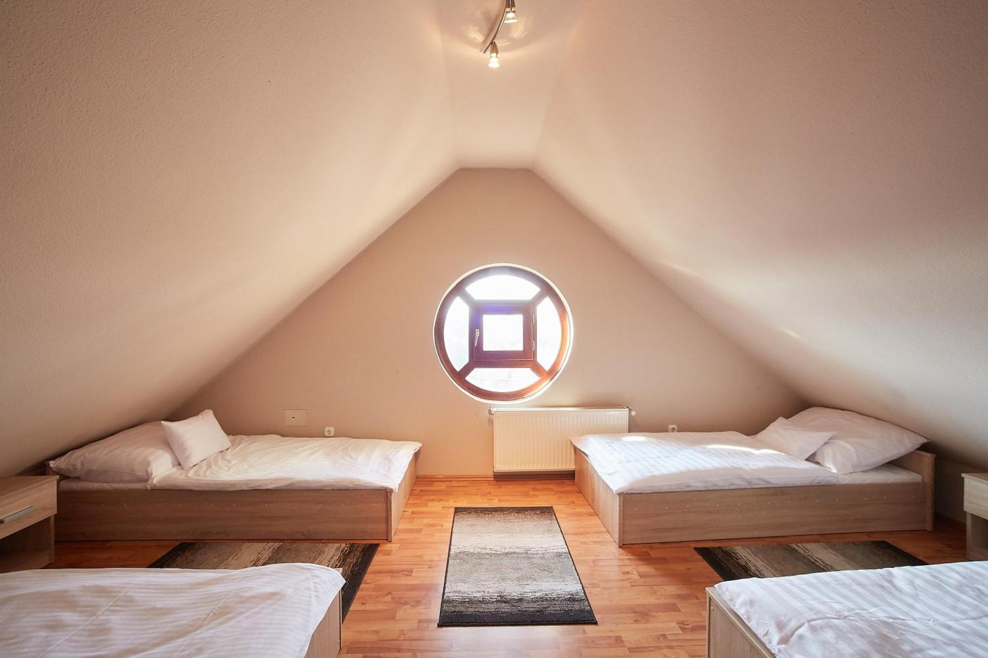 Lujza Apartman Goedoello公寓 外观 照片