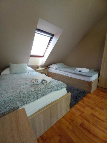 Lujza Apartman Goedoello公寓 外观 照片